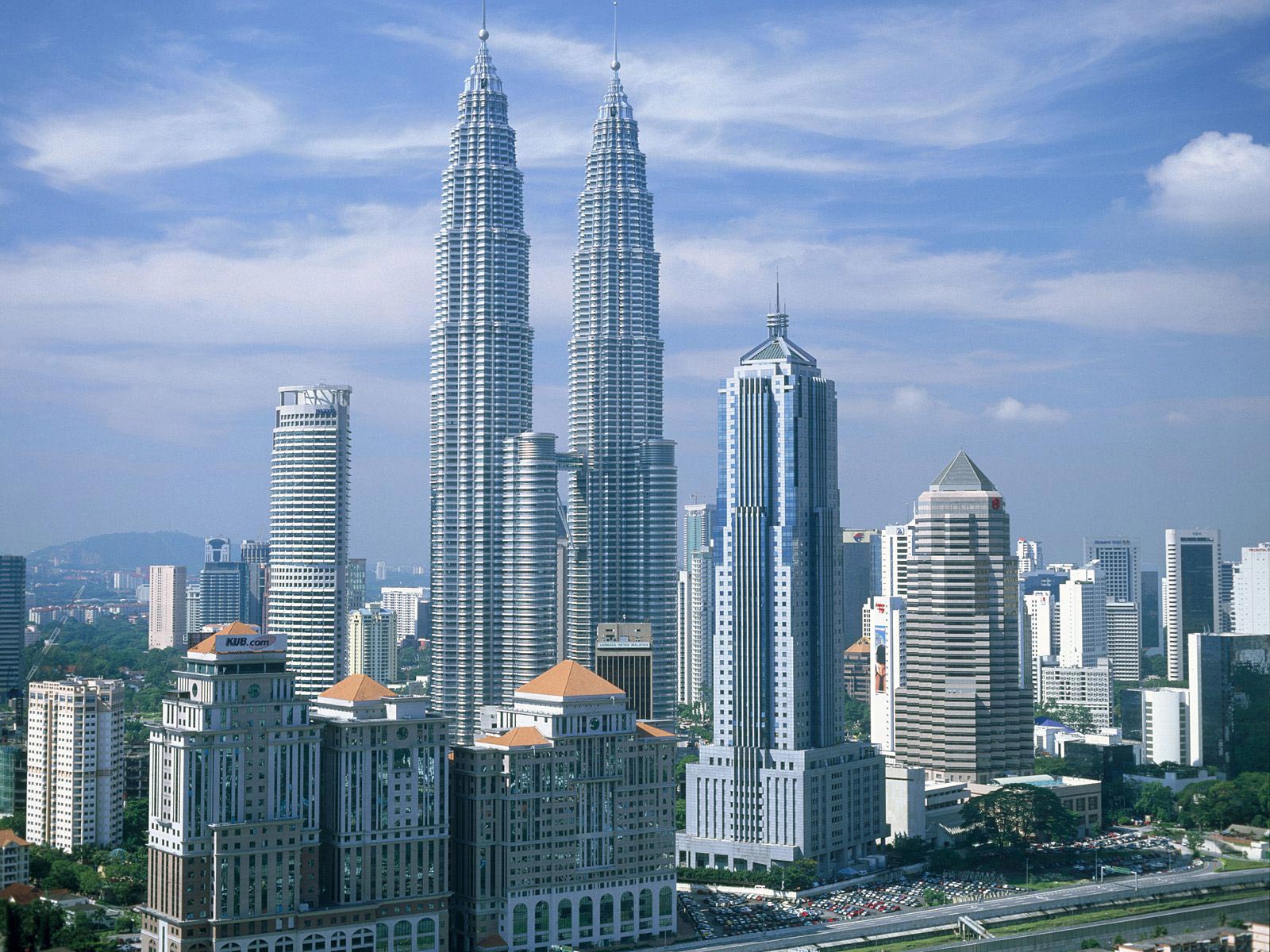 Cùng nhau khám phá lịch sử tòa tháp đôi Petronas Malaysia